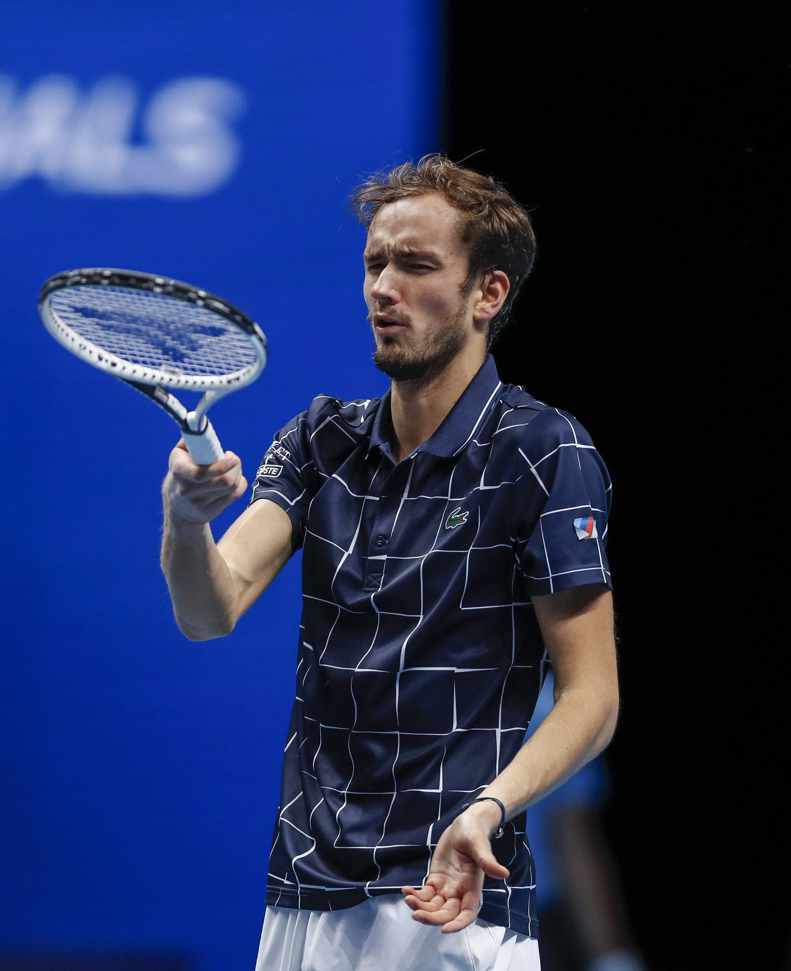 关于英国网球队力克欧洲网球队，梅德韦杰夫统治全场的信息