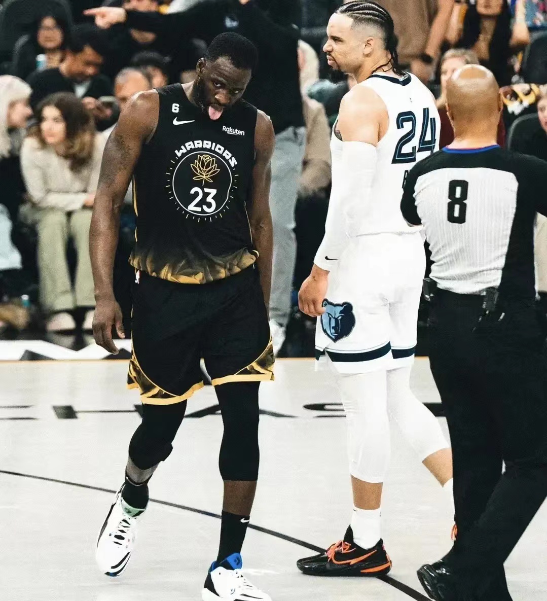 包含中国男篮血洗魔术，克莱统治全场的词条