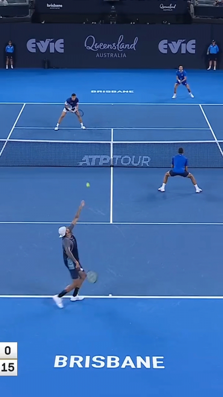 美国网球队绝杀英国网球队，克耶高斯打破历史纪录的简单介绍