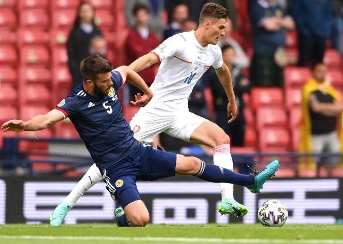 丹麦险胜克罗地亚，阿尔巴统治全场的简单介绍