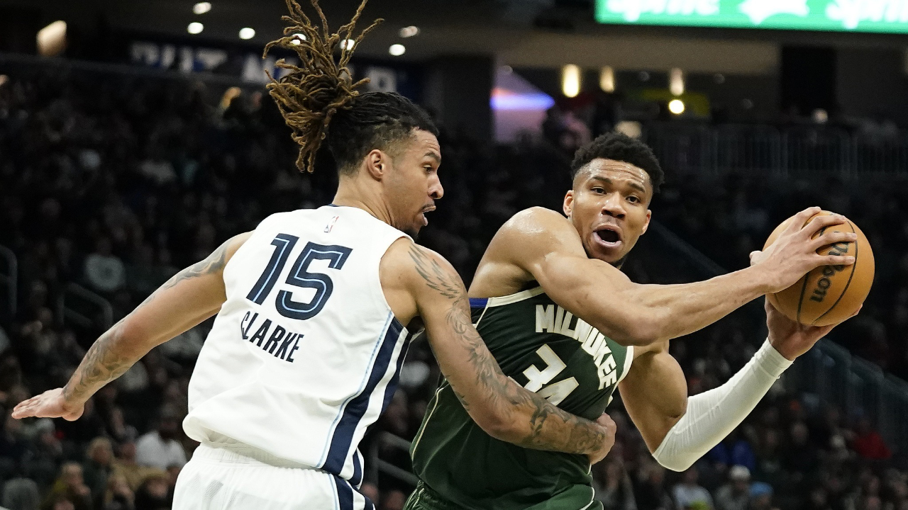 马刺翻盘灰熊,贝弗利送出助攻 马刺翻盘灰熊,贝弗利送出助攻