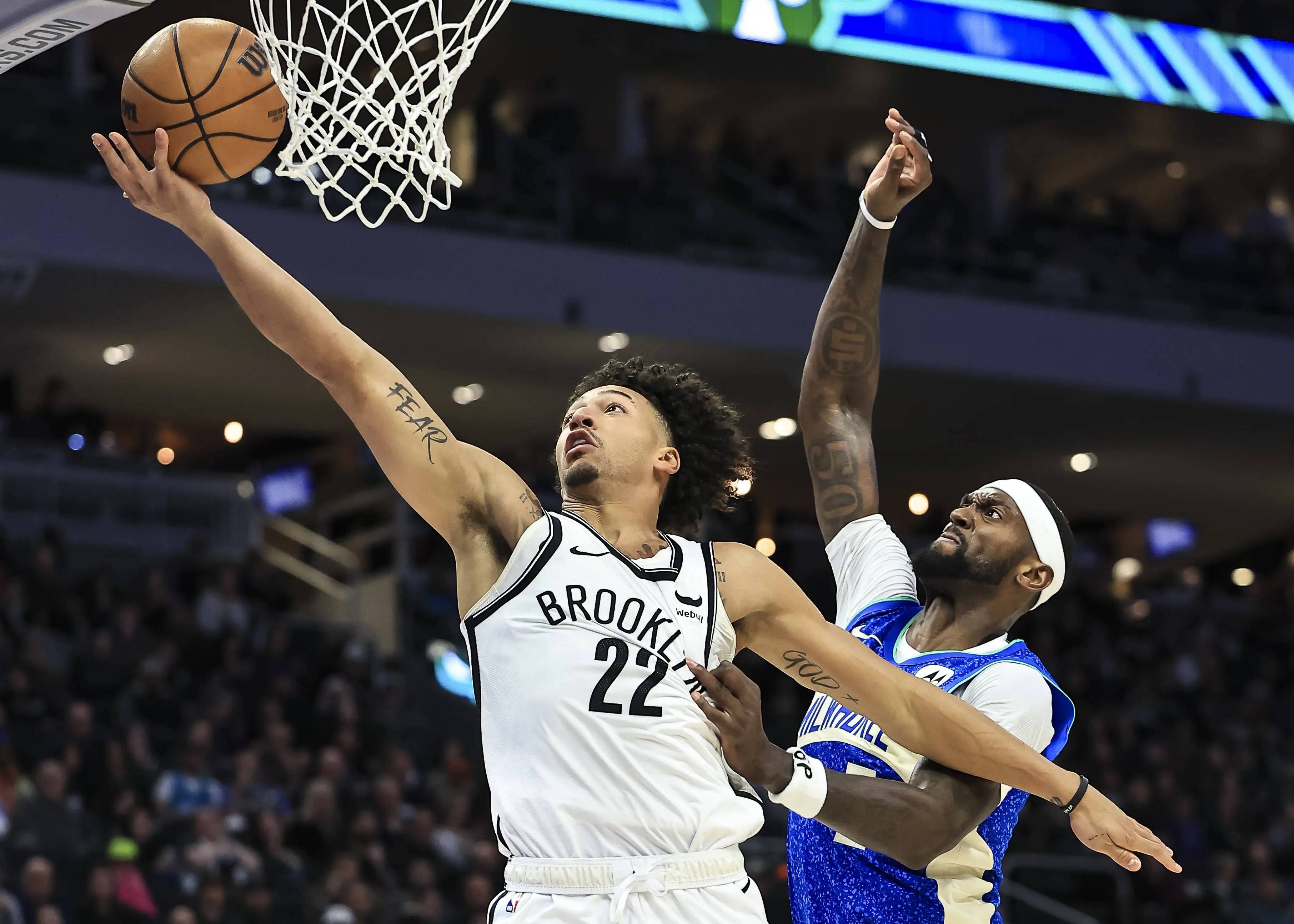 马刺鏖战篮网B队，福克斯关键制胜的简单介绍