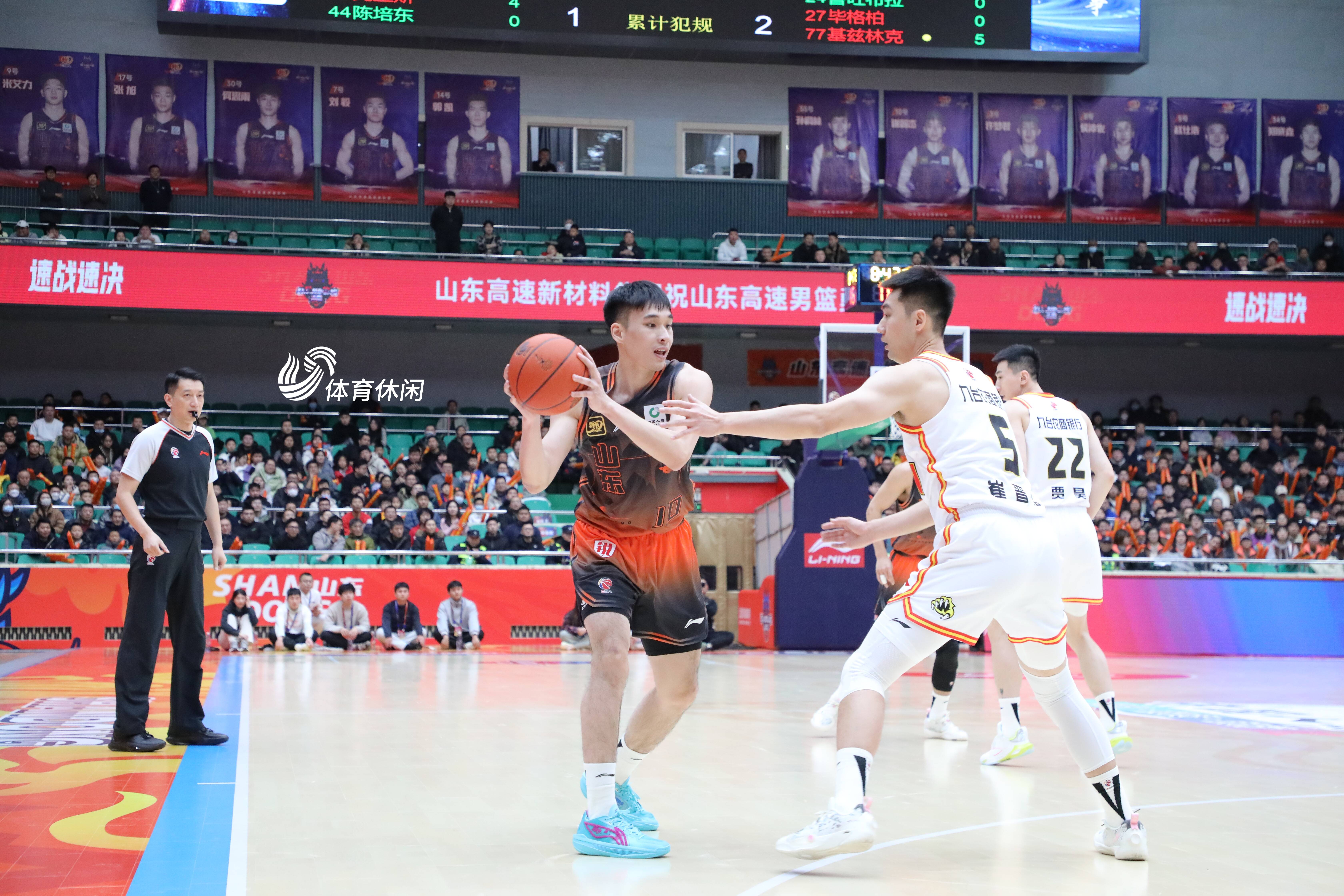 山东男篮战胜江苏队,士气大振的简单介绍 山东男篮战胜江苏队,士气大振的简单介绍