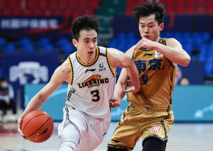 人后卫状态亮眼，独得分率队击败对手的简单介绍