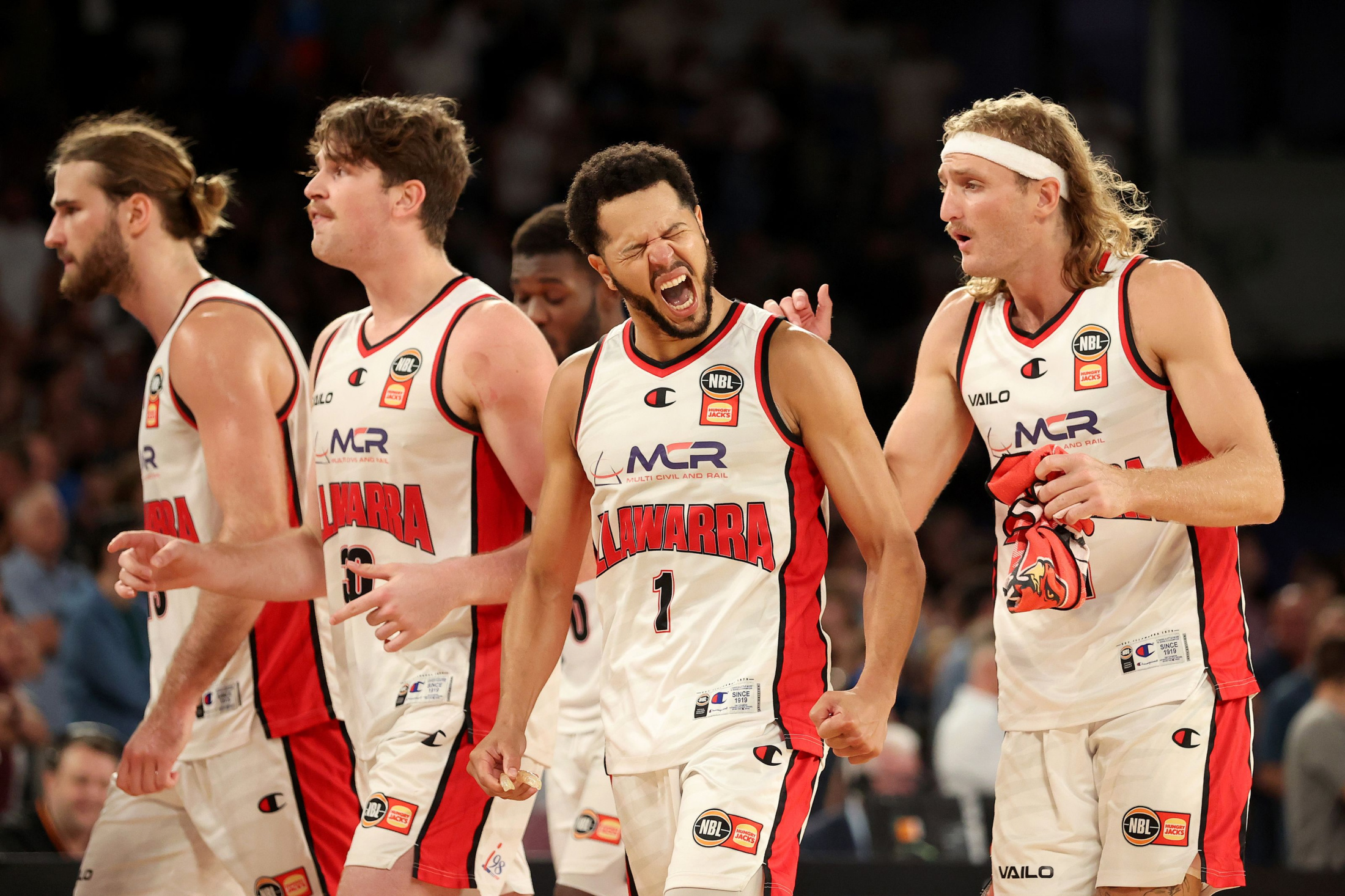 篮球比赛即将开启,各国球队做好准备 篮球比赛即将开启,各国球队做好准备