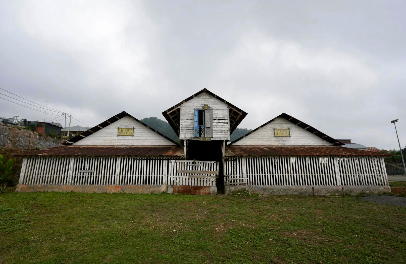 包含圣多美和普林西比挑战多米尼加，谁将笑到最后？的词条