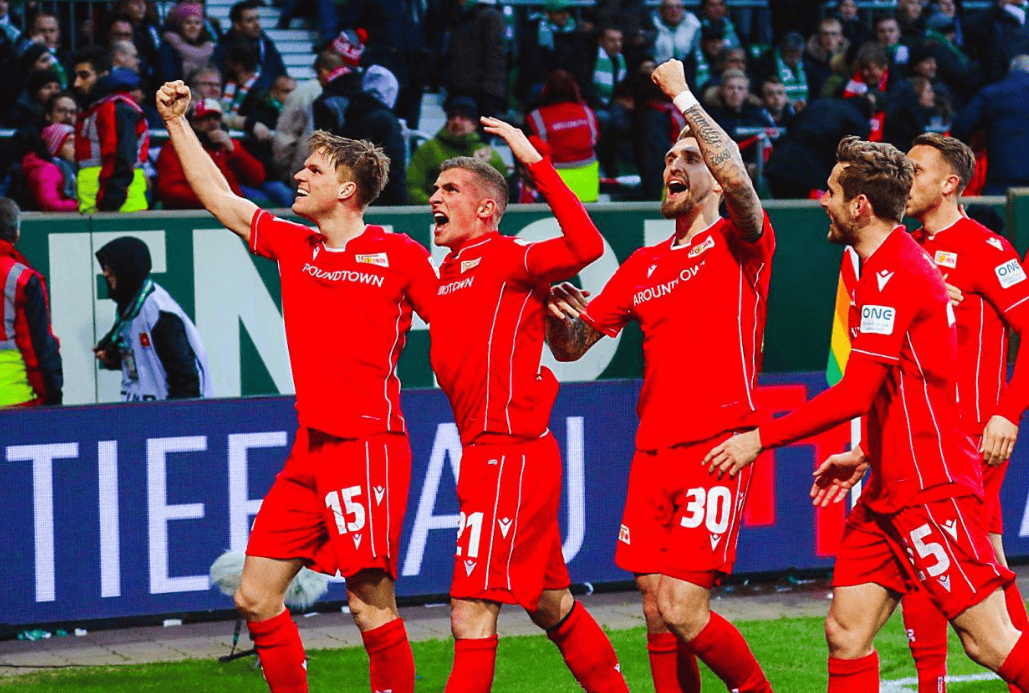 云达不莱梅球员团结一心，共赴胜利的简单介绍