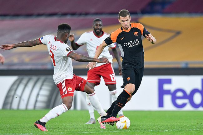 包含瑞士战胜保加利亚，保住晋级希望的词条