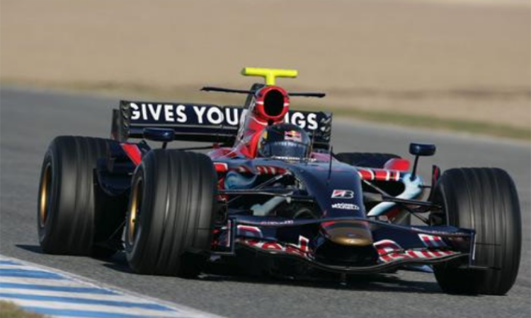 红牛二队碾压红牛车队，阿隆索带队取胜的简单介绍